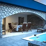 Petra Апартаменты *