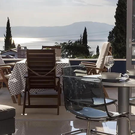 Petra Apartment *