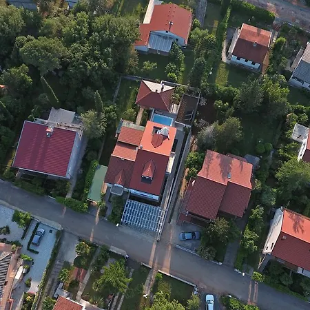 Petra Apartment *