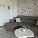Petra * Njivice